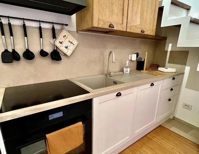 Al Bastione Del Borgo Saraceno, וואריגוטי